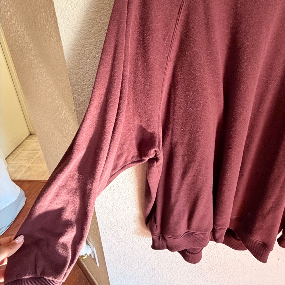 American Eagle Outfitters Maroon Crew Neck Sweater - Picture 2 of 3